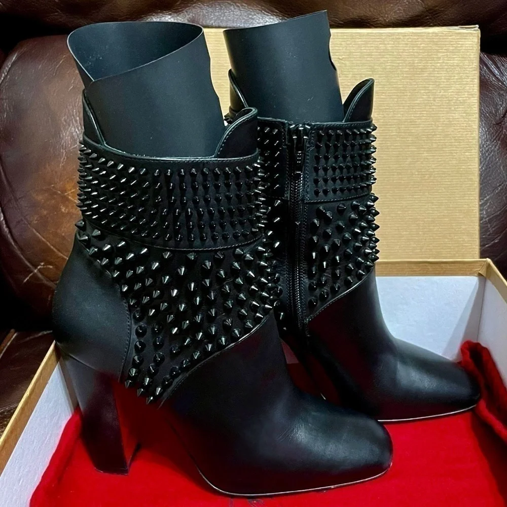 Christian Louboutin Praguoise spikes bootie round toe kid leather 100mm EU37